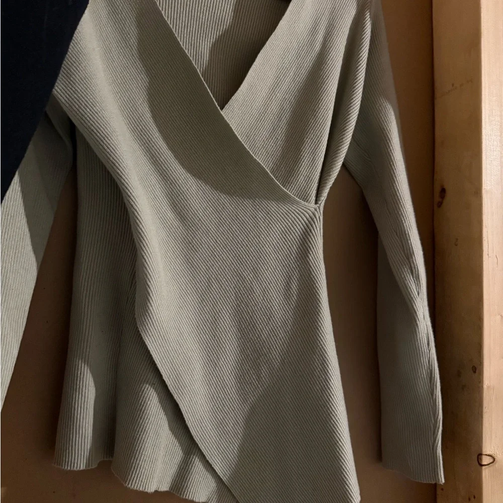 Madison The Label - Elegant Wrap Sweater in Sage Green. BNWOT - Picture 2 of 4